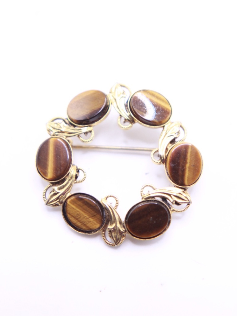Vintage signed E.R.V? 1/20 12kGF Tigers Eye Style Garland Wreath Pin Brooch